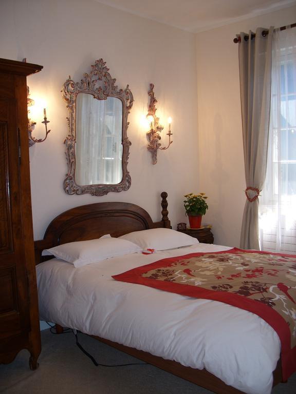 Mas Des Collines Bed & Breakfast Fontvieille Oda fotoğraf